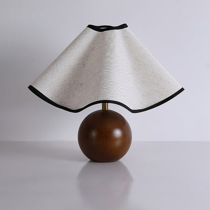 Elegant Wave-Design Table Lamp for Modern Interiors