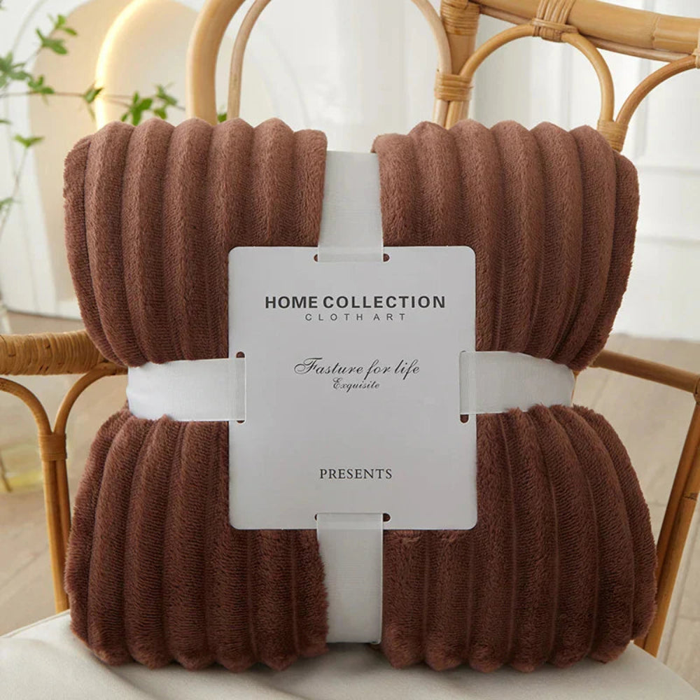 Chic Striped Fleece Throw Blanket for Ultimate Comfort