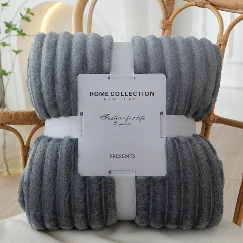 Chic Striped Fleece Throw Blanket for Ultimate Comfort
