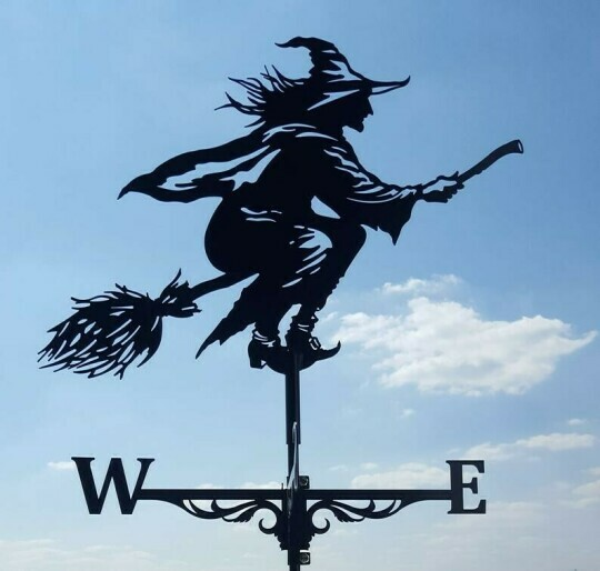 Whimsical Outdoor Weather Vane for Garden Charm