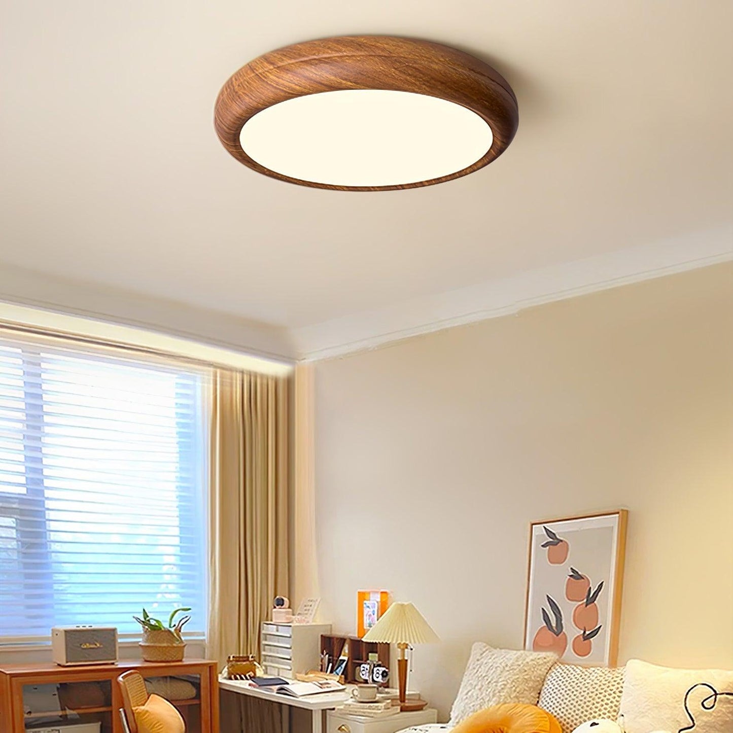 Elegant Wood-Look Flush Mount Ceiling Lamp for Cozy Spaces