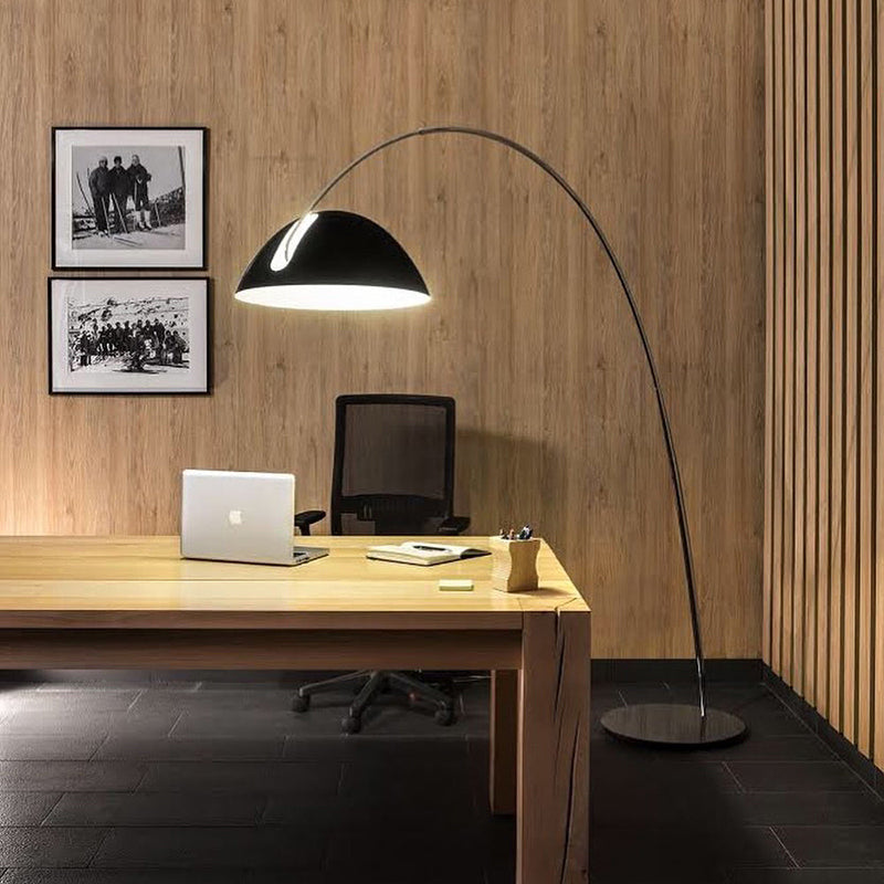 Elegant Arc Floor Lamp with Sleek Black Finish