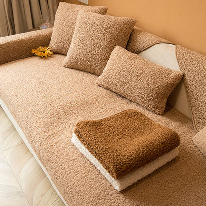 Plush Fleece Sofa Shield – Cozy and Stylish Protector