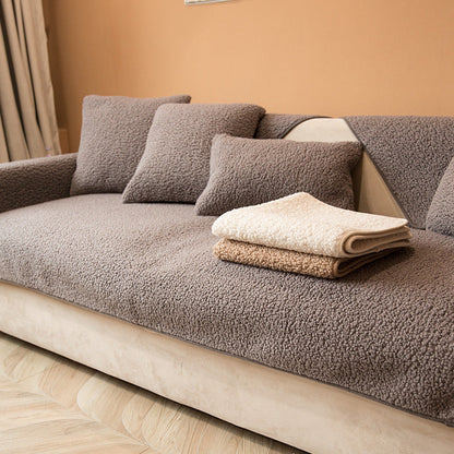 Plush Fleece Sofa Shield – Cozy and Stylish Protector