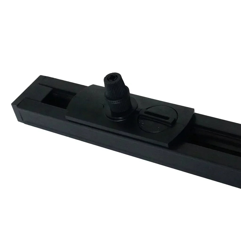 Versatile Ceiling Track Light System with Adjustable Pendant Mount