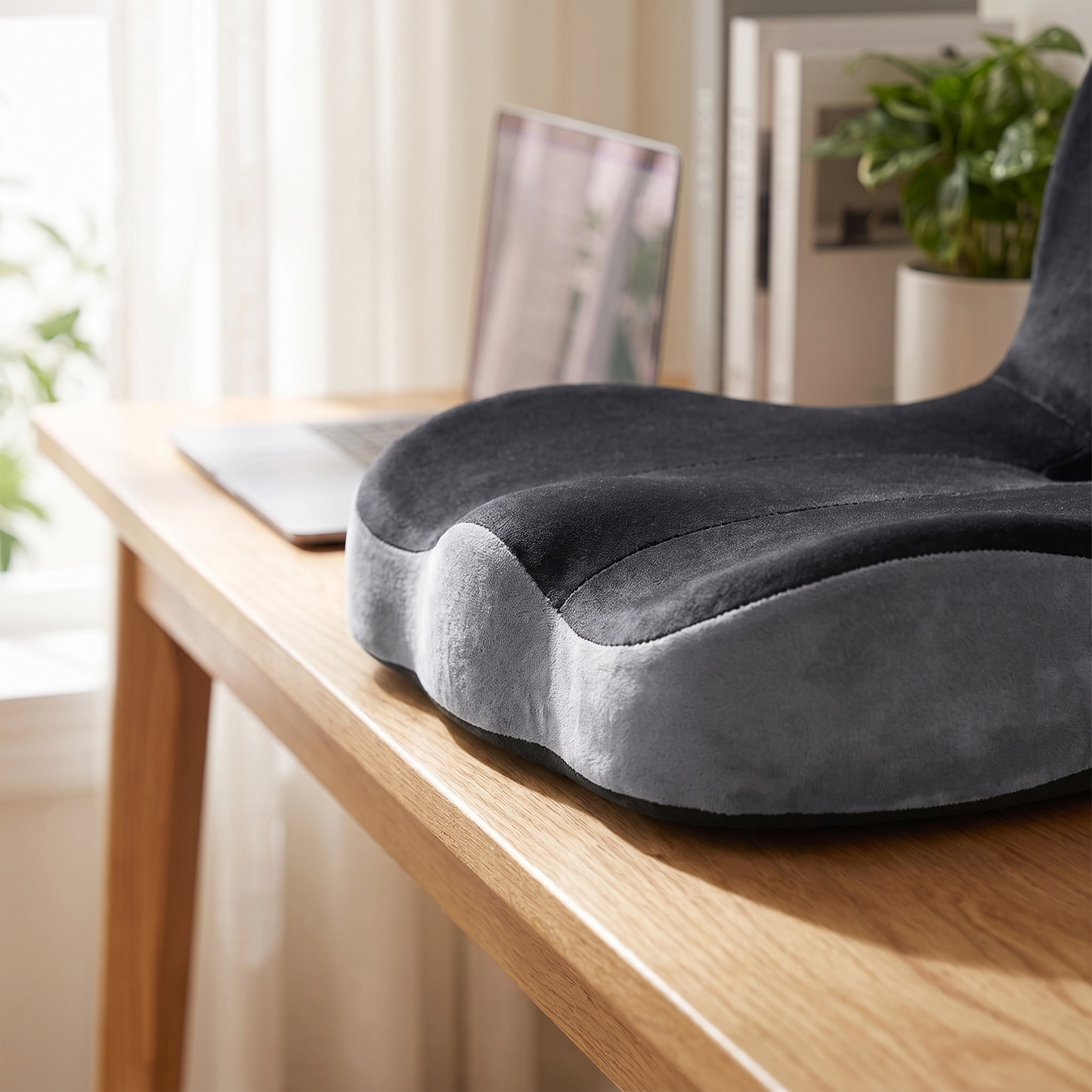 Comfortable Memory Foam Seating with Ergonomic Design