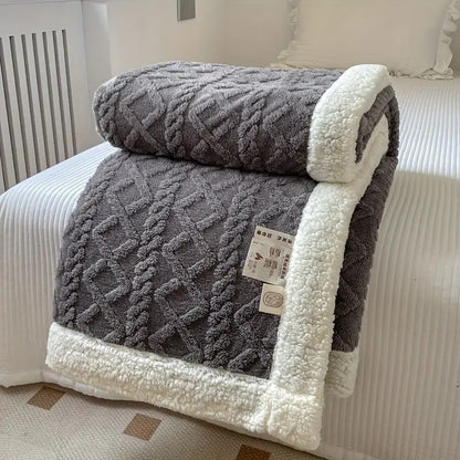 Cozy Luxe Throw Blanket – Your Essential Soft Companion