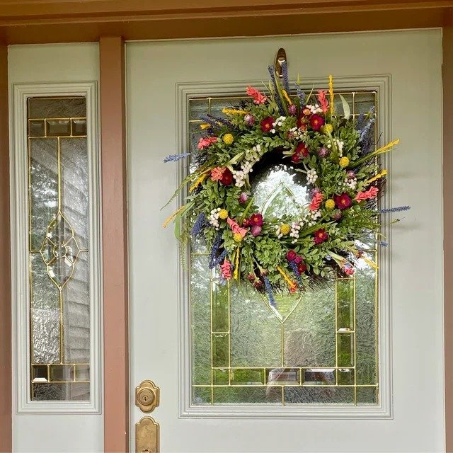 Cheerful Springtime Wreath – Brighten Your Home's Entrance