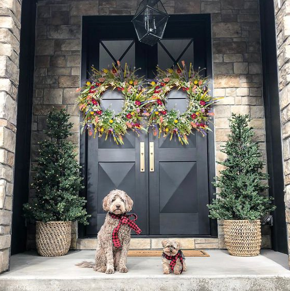 Cheerful Springtime Wreath – Brighten Your Home's Entrance