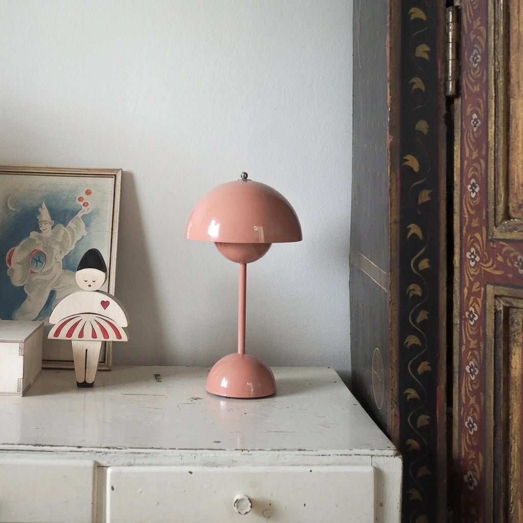 Charming Mushroom-Inspired Lamp for Any Space