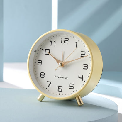 Elegant Scandinavian-Inspired Silent Round Desk Clock