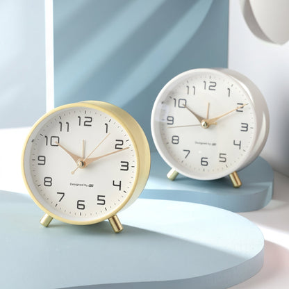 Elegant Scandinavian-Inspired Silent Round Desk Clock