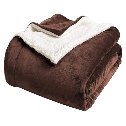 Cozy Microfiber Sherpa Blanket for Beds and Sofas