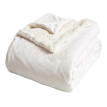 Cozy Microfiber Sherpa Blanket for Beds and Sofas