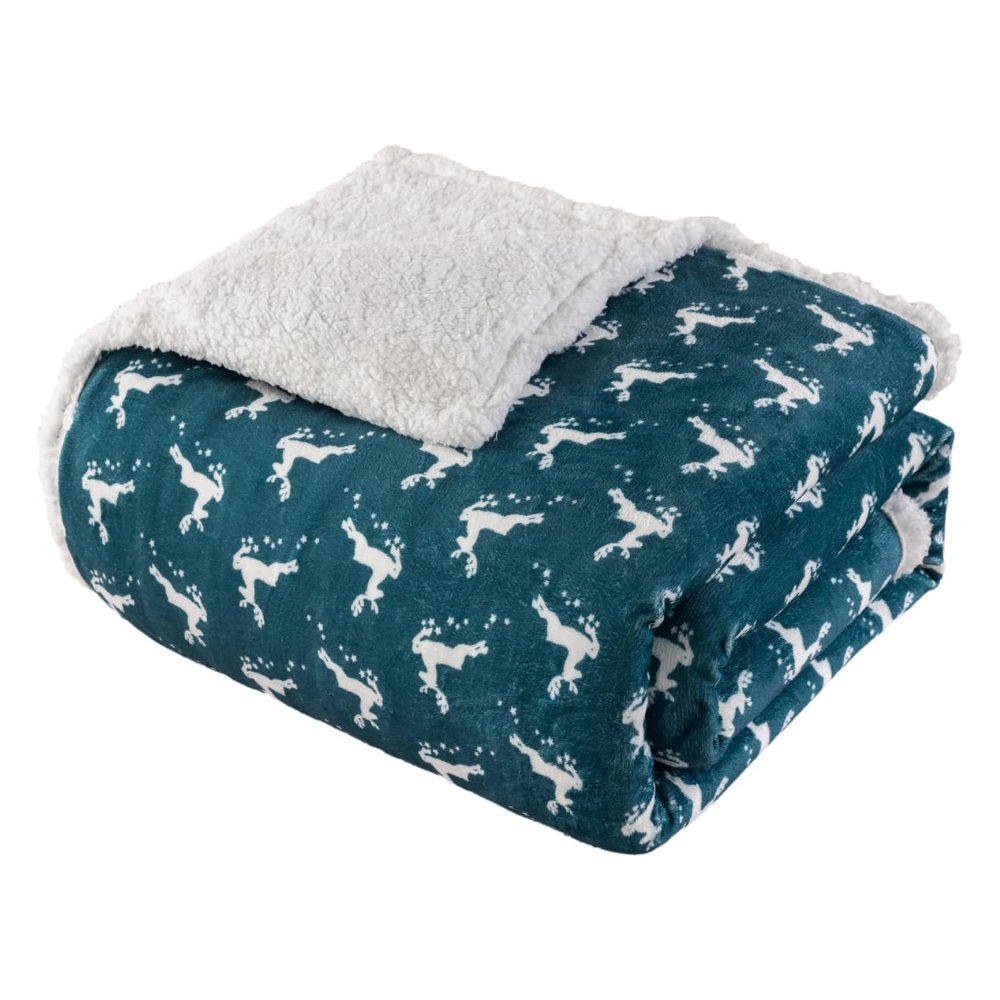 Cozy Microfiber Sherpa Blanket for Beds and Sofas