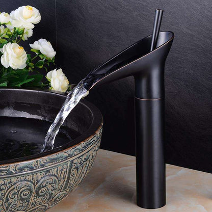 Elegant Single Handle Bathroom Faucet for Modern Touch