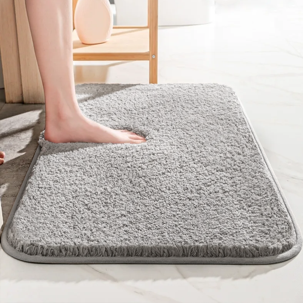 Luxurious Water-Absorbent Bath Mat – Thick & Non-Slip Design