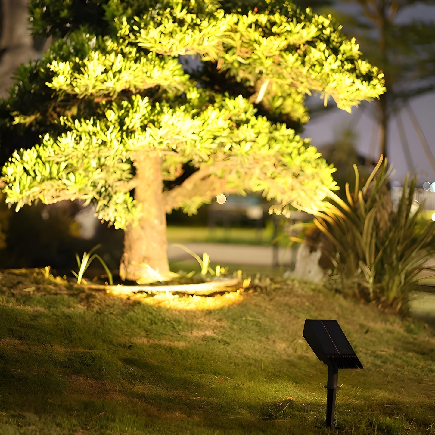 Versatile Solar-Powered Garden Spotlight for Outdoor Lighting